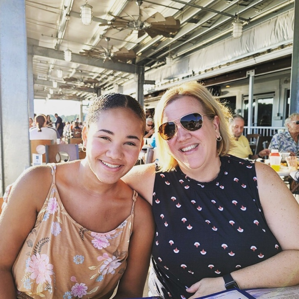 Meet your Posher, Joy